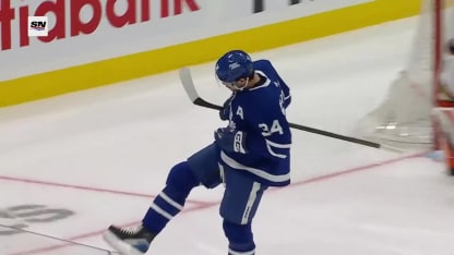 Matthews opens scoring