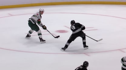 MIN@LAK: Kuemper with a great save against Brock Faber