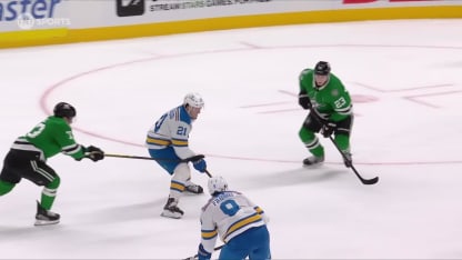 Snuggerud extends point streak