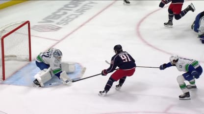 VAN@CBJ: Johnson scores goal against Kevin Lankinen