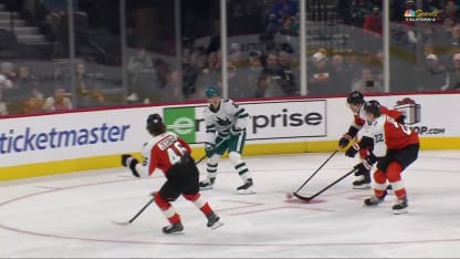 SJS@PHI: Graf scores goal against Dan Vladar