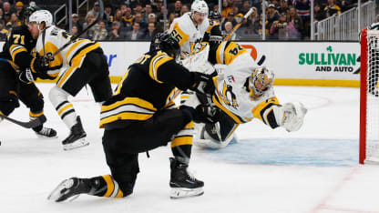 Bruins score twice in 50 seconds