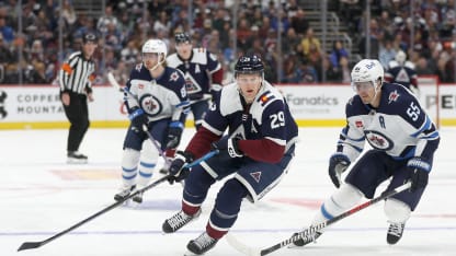 Premier duel de l’histoire entre l’Avalanche et les Jets