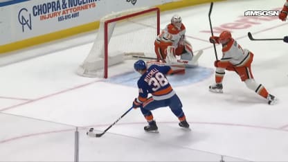 Mitchell breaks the ice