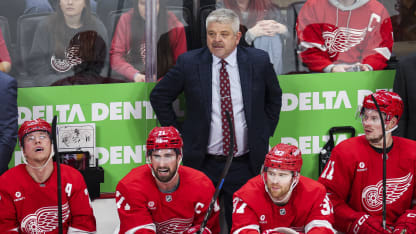 Första seger för McLellan i Red Wings