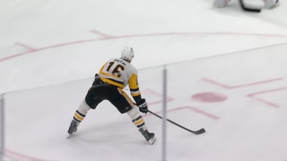 PIT@NYI: Rakell scores goal against Ilya Sorokin