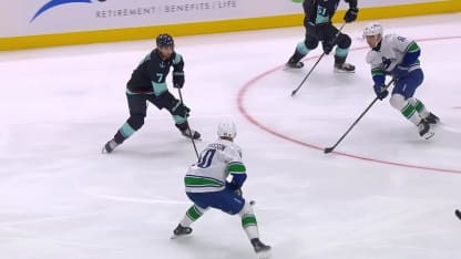 VAN@SEA: Tolvanen scores goal against Vancouver Canucks