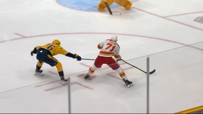 Duehr met la table pour Rooney