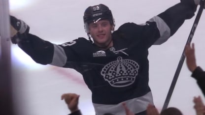 Clarke buries wrister through traffic