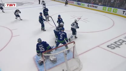 Niederreiter puts Jets ahead