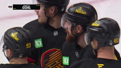 Hronek gets Canucks on board with PPG