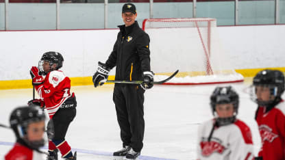 NHLer Ryan Graves excited to work with minor hockey youth at camp