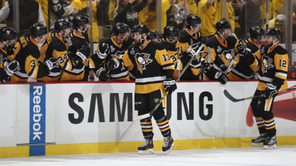 Bonino_Pens_celebrate