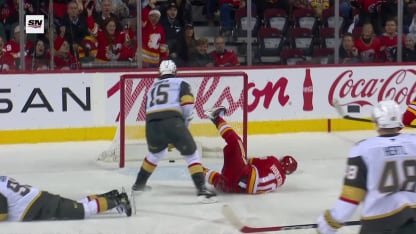 VGK@CGY: Huberdeau scores empty-net goal