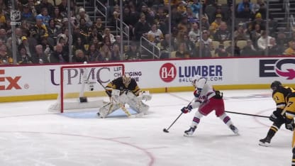 NYR@PIT: Trocheck scores SHG against 
Stuart Skinner