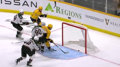 Forsberg nätar från nära håll