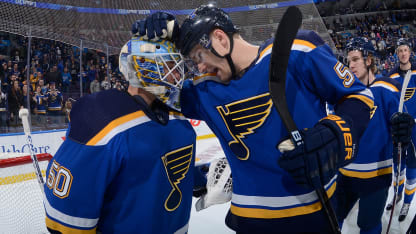 Binnington_Parayko_celebrate