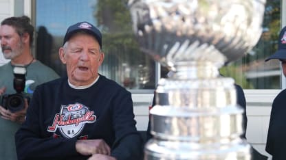 Elliot Lake's local hero lifts the Stanley Cup