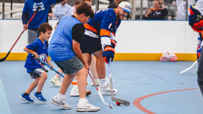 Mayfield and Pulock vs 40 Street Hockey Kids