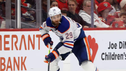 Leon Draisaitl liebt nichts mehr als dieses Oilers-Trikot zu tragen