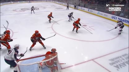 Coyle met la table pour Voronkov en A.N.