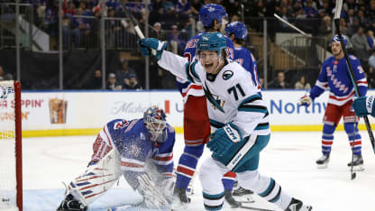 Macklin Celebrini y San Jose Sharks logran primera victoria de la campaña