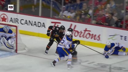 BUF@CGY: Kuznetsov scores goal against Ukko-Pekka Luukkonen