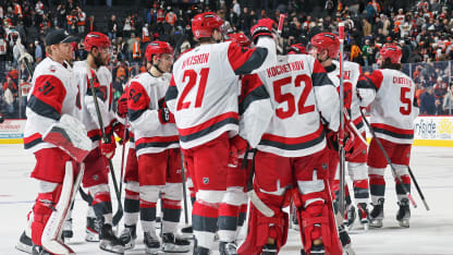 Hurricanes beat Flyers in shootout 