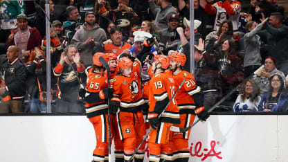 Carlsson Ties the Game Late