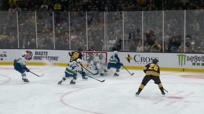 VAN@BOS: Geekie scores PPG against Kevin Lankinen