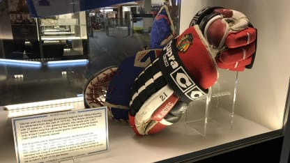 Stan Mikita Gloves Prague HHOF