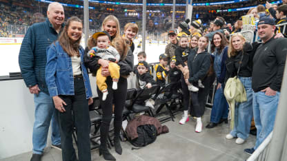 Hayes Gets Surprised by Family for 800th Game