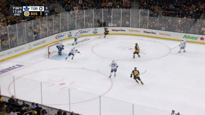 TOR@BOS: Stolarz with a great save against Morgan Geekie