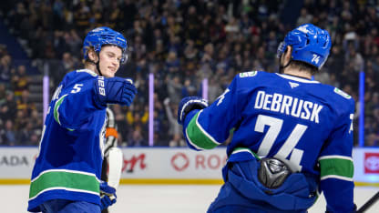 MIN@VAN: Willander scores goal against Jesper Wallstedt