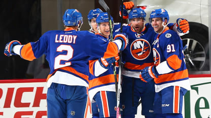 Islanders-celebrate 10-5