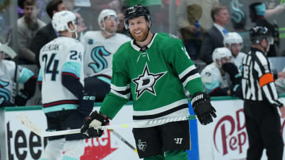 pavelski smile