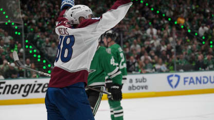 La experiencia de campeonato del Avalanche brilla