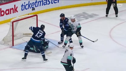 Toews nets PPG to even the score