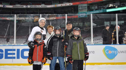 Daniel-Briere-Flyers-Winter-Classic-Fenway