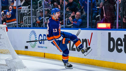 barzal-081923