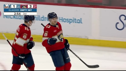 NYI@FLA: Reinhart scores empty-net goal