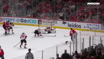 Allen flashes the glove