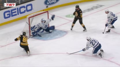 TOR@BOS: Stolarz with a great save against David Pastrnak