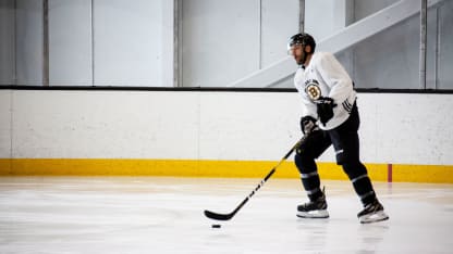 Bergeron_Patrice_8-31-18_Practice1_Credit Mike Penhollow-Boston Bruins