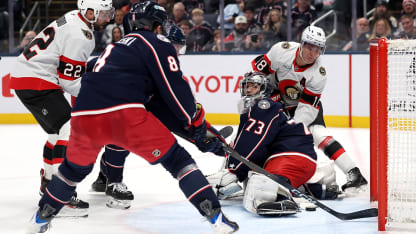 Stützle lyö riparin reppuun