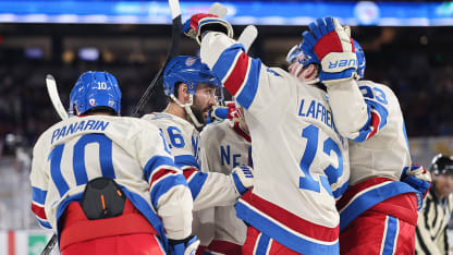 Zibanejad scores empty-netter to seal hat trick