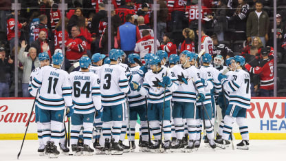 San Jose Sharks goaltender Mackenzie Blackwood (29) with his team after winning a NHL game between the San Jose Sharks and New Jersey Devils at Prudential Center on November 10, 2024 in Newark, New Jersey. (Photo by Andrew Mordzynski/Icon Sportswire via Getty Images)