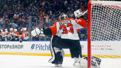 Samuel Ersson höll säsongens första nolla för Philadelphia Flyers