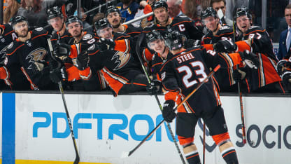 Ducks team new GM 11.11