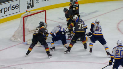 Reaves' rebound goal